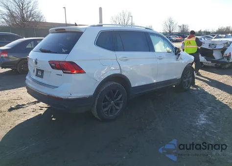 2022 Volkswagen Tiguan 2.0T Se from USA, damaged, VIN 3VV2B7AX1NM116014